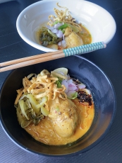 คอร์สเรียนข้าวซอยไก่และขนมจีนน้ำเงี้ยว สูตรสำหรับเปิดร้าน(27พ.ค.68/09.30น./ห้องเรียน1)